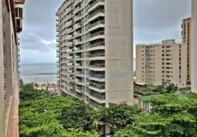 Foto 1 de Apartamento com 2 Quartos à venda, 90m² em Praia das Pitangueiras, Guarujá