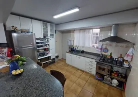 Foto 1 de Apartamento com 4 Quartos à venda, 258m² em Setor Leste Universitário, Goiânia