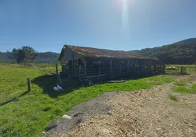 Foto 1 de Fazenda/Sítio com 2 Quartos à venda, 112900m² em Zona Rural, Alpinópolis