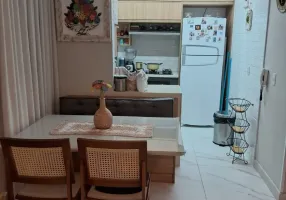 Foto 1 de Apartamento com 2 Quartos à venda, 56m² em Centro, Lauro de Freitas