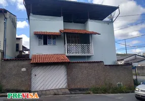 Foto 1 de Casa com 3 Quartos à venda, 200m² em Queluz, Conselheiro Lafaiete