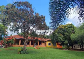 Foto 1 de Fazenda/Sítio com 4 Quartos à venda, 250m² em Chacaras Bauruenses, Bauru