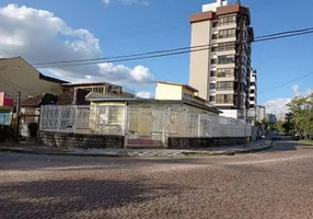 Foto 1 de Casa com 4 Quartos para alugar, 110m² em Passo da Areia, Porto Alegre