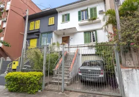 Foto 1 de Casa com 3 Quartos à venda, 438m² em Auxiliadora, Porto Alegre