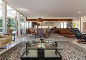Foto 1 de Casa com 3 Quartos à venda, 300m² em Pacaembu, São Paulo