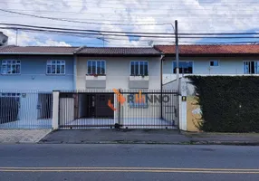 Foto 1 de Sobrado com 3 Quartos à venda, 153m² em Uberaba, Curitiba