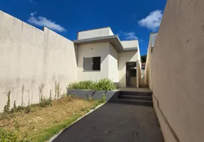 Foto 1 de Casa com 3 Quartos à venda, 70m² em Jardim Panorama, Montes Claros