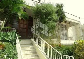 Foto 1 de Casa com 3 Quartos à venda, 205m² em Chácara das Pedras, Porto Alegre