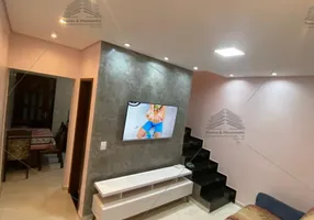 Foto 1 de Casa com 2 Quartos à venda, 78m² em Vila Araguaia, São Paulo