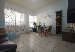 Foto 1 de Casa de Condomínio com 3 Quartos à venda, 120m² em Bangu, Rio de Janeiro