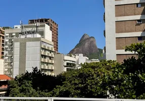 Foto 1 de Apartamento com 2 Quartos à venda, 107m² em Leblon, Rio de Janeiro