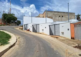 Foto 1 de Casa com 2 Quartos à venda, 100m² em Cachoeira, São José da Lapa