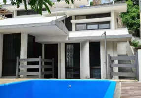 Foto 1 de Casa com 4 Quartos à venda, 282m² em Grajaú, Rio de Janeiro