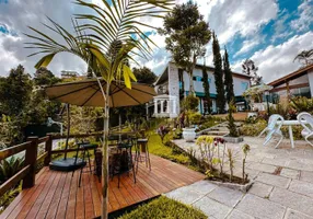 Foto 1 de Casa com 4 Quartos para venda ou aluguel, 500m² em Golfe, Teresópolis