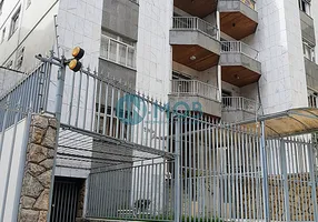 Foto 1 de Apartamento com 2 Quartos para alugar, 75m² em Centro, Juiz de Fora