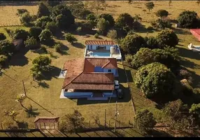 Foto 1 de Fazenda/Sítio com 4 Quartos à venda, 384m² em Zona Rural, Torrinha