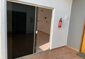 Foto 1 de Ponto Comercial para alugar, 100m² em Santo Antonio, Louveira