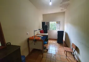 Foto 1 de Casa com 2 Quartos à venda, 200m² em Jardim Santa Isabel, Cuiabá