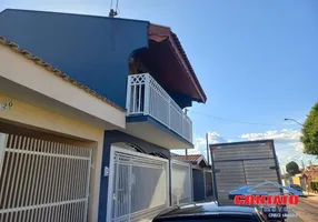 Foto 1 de Casa com 3 Quartos à venda, 240m² em Jardim Nova São Carlos, São Carlos