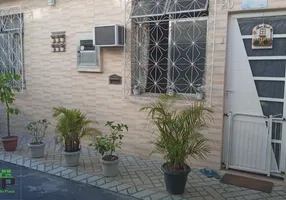 Foto 1 de Casa com 2 Quartos à venda, 47m² em Madureira, Rio de Janeiro