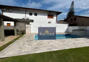 Foto 1 de Casa de Condomínio com 3 Quartos para alugar, 160m² em , Ubatuba