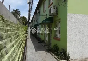 Foto 1 de Casa de Condomínio com 1 Quarto à venda, 41m² em São José, Porto Alegre