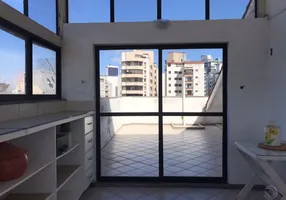 Foto 1 de Cobertura com 3 Quartos à venda, 212m² em Beira Mar, Florianópolis