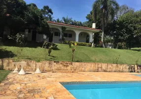 Foto 1 de Fazenda/Sítio com 5 Quartos para alugar, 1000m² em Vila Mike, São Roque