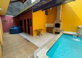 Foto 1 de Casa com 5 Quartos à venda, 250m² em Estancia de Santa Cruz, Itanhaém