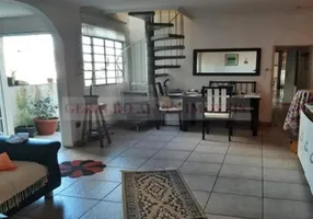 Foto 1 de Casa com 3 Quartos à venda, 150m² em Vila Santo Estéfano, São Paulo
