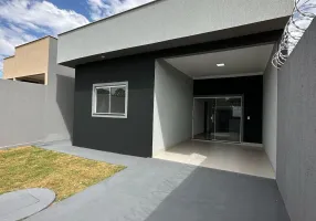 Foto 1 de Casa com 3 Quartos à venda, 130m² em Areia Branca, Petrolina