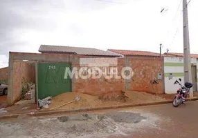 Foto 1 de Casa com 3 Quartos à venda, 160m² em Jardim Sucupira, Uberlândia