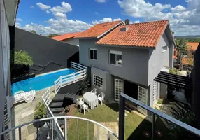 Foto 1 de Casa de Condomínio com 5 Quartos para venda ou aluguel, 285m² em Granja Viana, Cotia