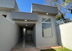 Foto 1 de Casa com 3 Quartos à venda, 133m² em Vila Pedroso, Goiânia