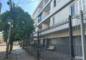 Foto 1 de Apartamento com 1 Quarto para alugar, 45m² em Navegantes, Porto Alegre