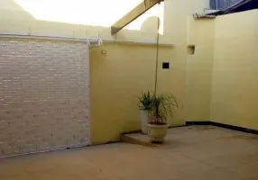 Foto 1 de Sobrado com 3 Quartos à venda, 103m² em Vila Anita Costa, Jandira