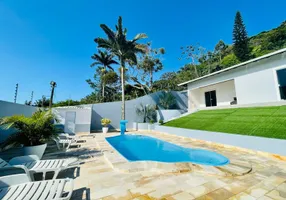 Foto 1 de Casa com 3 Quartos à venda, 213m² em Praia de Fora, Palhoça