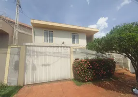 Foto 1 de Casa com 3 Quartos para alugar, 207m² em Jardim Sumare, Ribeirão Preto