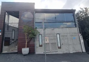 Foto 1 de Imóvel Comercial com 3 Quartos para alugar, 200m² em Cambuí, Campinas