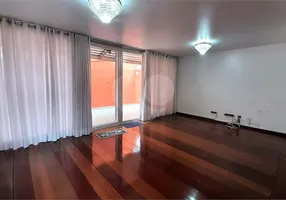 Foto 1 de Casa com 3 Quartos à venda, 155m² em Chácara Santo Antônio, São Paulo