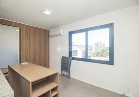 Foto 1 de Apartamento com 1 Quarto para alugar, 39m² em São João, Porto Alegre