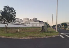 Foto 1 de Lote/Terreno à venda, 738m² em Shopping Park, Uberlândia