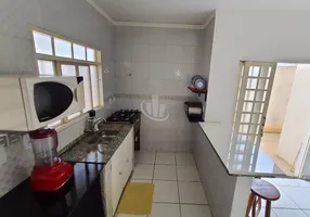 Foto 1 de Casa com 2 Quartos à venda, 57m² em Jardim dos Oitis, Araraquara