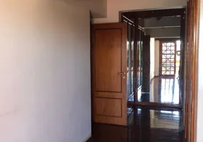 Foto 1 de Sobrado com 4 Quartos à venda, 385m² em Lago Parque, Londrina