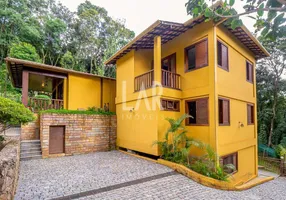 Foto 1 de Casa de Condomínio com 4 Quartos à venda, 332m² em Condomínio Retiro do Chalé, Brumadinho