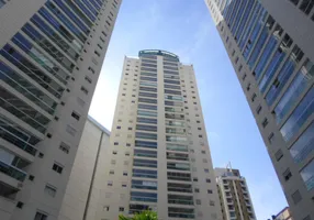 Foto 1 de Apartamento com 3 Quartos para alugar, 137m² em Vila Olímpia, São Paulo