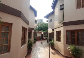 Foto 1 de Casa de Condomínio com 3 Quartos à venda, 140m² em Vila Leonor, São Paulo