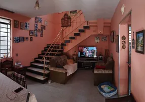 Foto 1 de Casa com 4 Quartos à venda, 208m² em Cruzeiro, Belo Horizonte