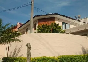 Foto 1 de Casa com 4 Quartos à venda, 270m² em Xaxim, Curitiba