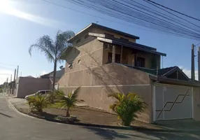 Foto 1 de Sobrado com 3 Quartos à venda, 168m² em Villa Branca, Jacareí